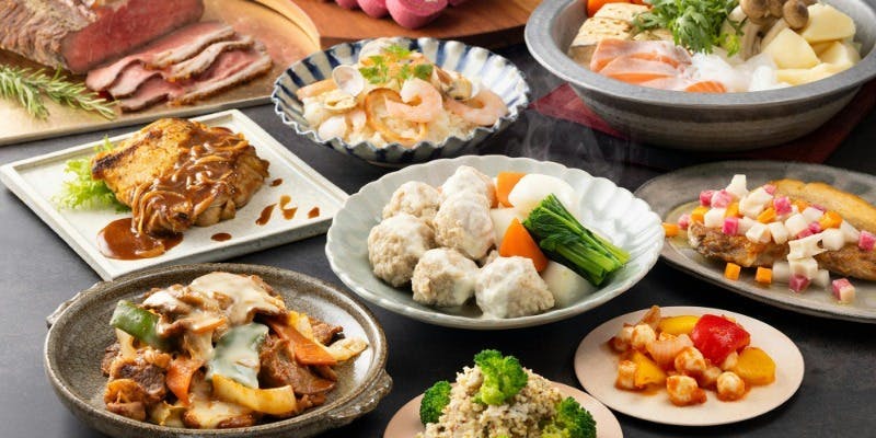 【12/27～1/4】 年末年始ランチバイキング＋季節のドリンク特典