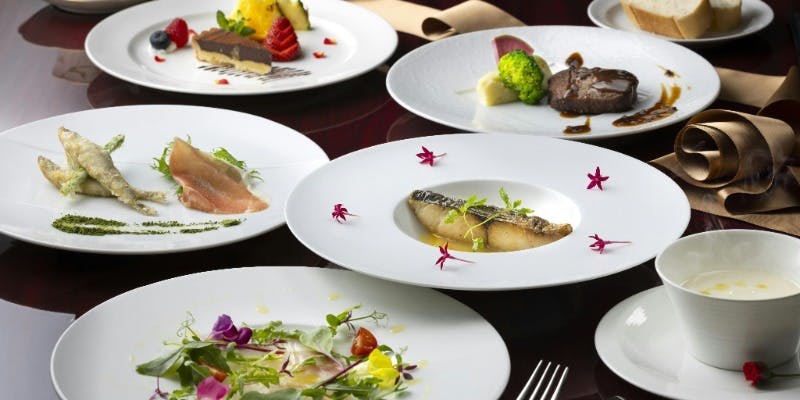 冬の夜景とともに楽しむ特別なロマンティックバレンタインディナー　～冬夜の饗宴～