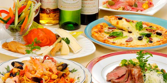 サンセットラウンジ（Sunset Lounge）