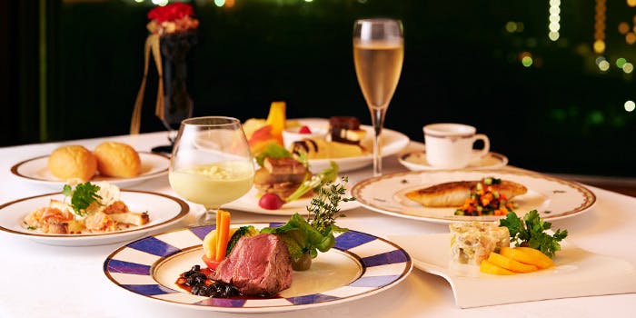 サンセットラウンジ（Sunset Lounge）