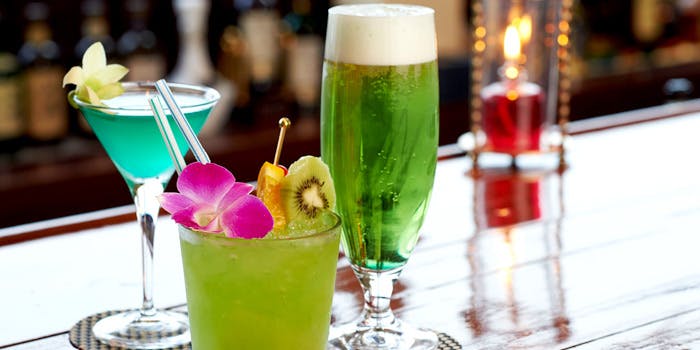 サンセットラウンジ（Sunset Lounge）