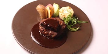 ランチタイム限定コース「プランツォ」牛ホホ肉の煮込みをのせた特製ハンバーグステーキコース - Bisteccheria INTORNO Steak & Bar Ginza Tokyo