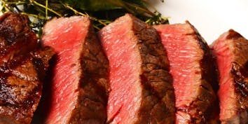 特選ステーキがメイン全6品コースとワインペアリング含むフリーフロー - Bisteccheria INTORNO Steak & Bar Ginza Tokyo