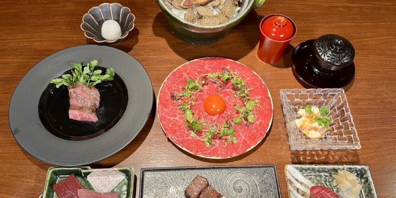 【2.5時間フリーフロー付き月プラン】プラチナユッケや選べる土鍋ご飯等、全10品