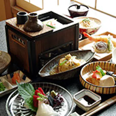 華やかに、繊細に、四季薫る京料理の数々を