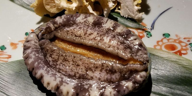 【銀座コース】活き蝦夷アワビ鉄板焼×特上Aランク黒毛和牛ヒレ肉×懐石の銀座贅沢人気コース全8品