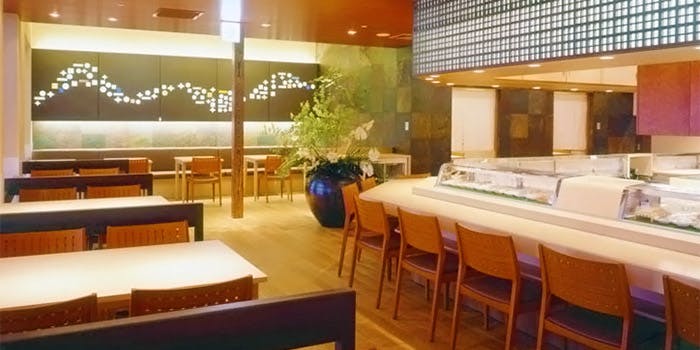 記念日におすすめのレストラン・鮨処 銀座 福助 サンシャイン60店の写真1
