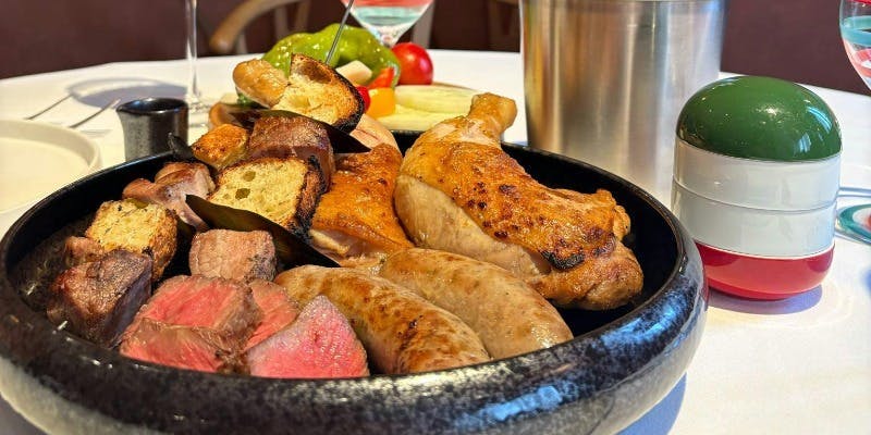 【炭火焼き肉盛り合わせトスカーナコース】全5品（ホール席限定）