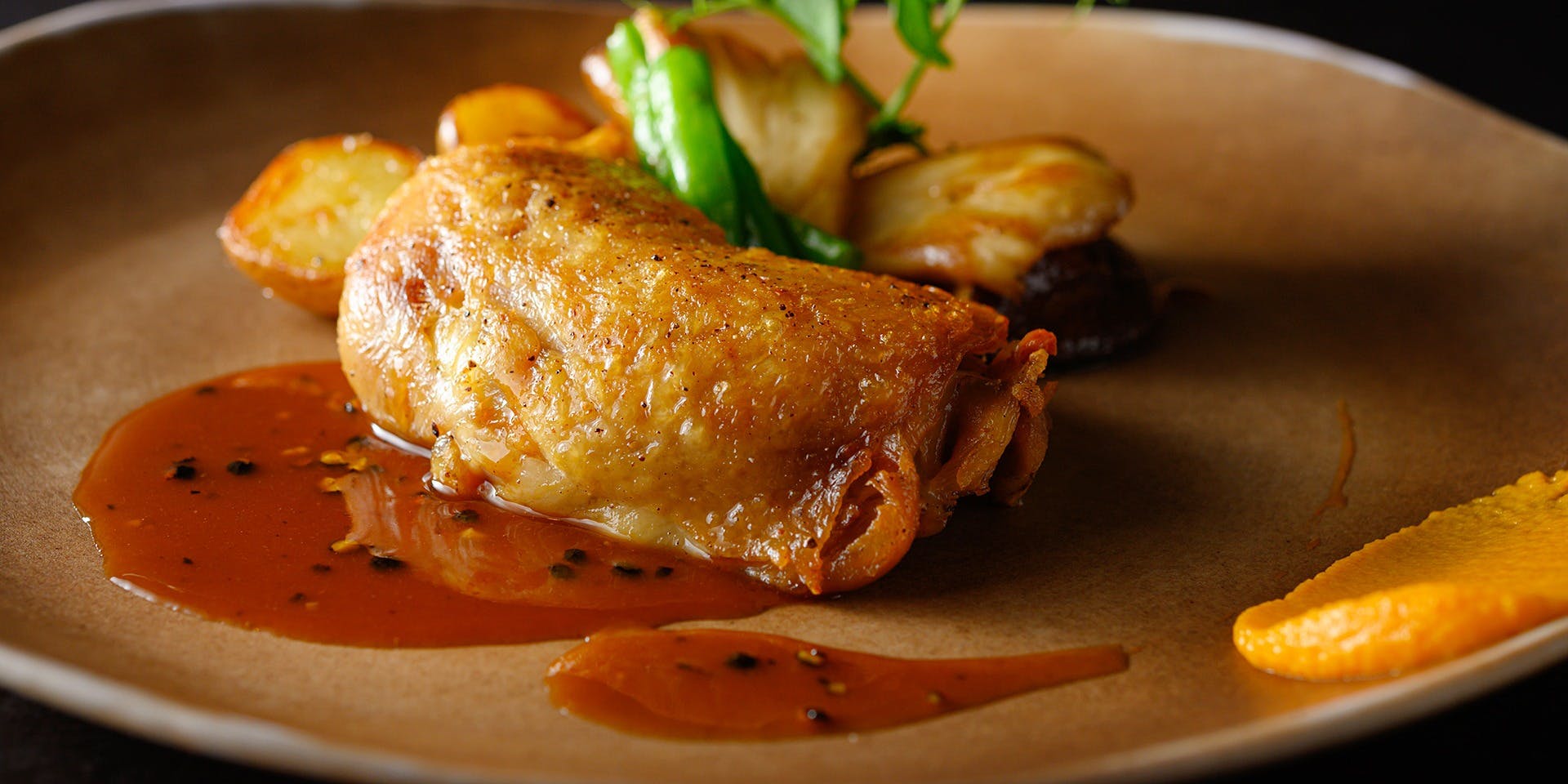 Bar Vintage with Restaurant（ヴィンテージウィズレストラン）