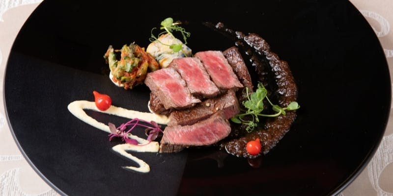 【黒澤贅沢コース】神戸牛ステーキ2種食べ比べ、神戸牛ローストビーフ、炙り肉寿司など＋選べる1ドリンク