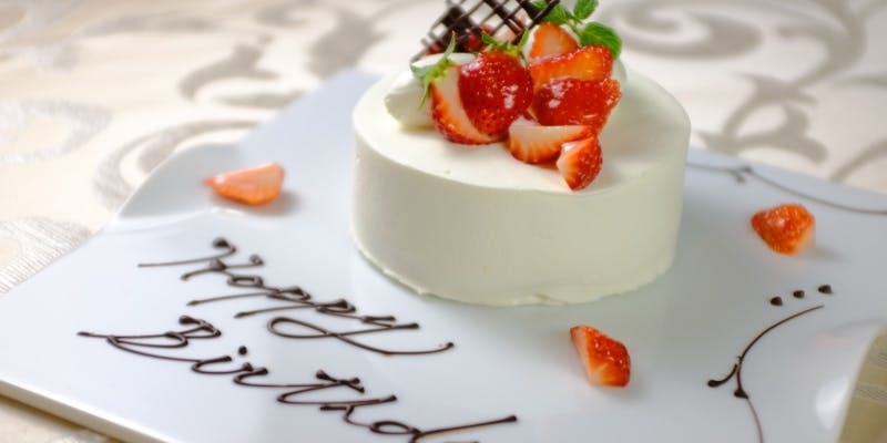 【ホールケーキ付】プレミアム記念日コース＋選べる1ドリンク付き（赤身）