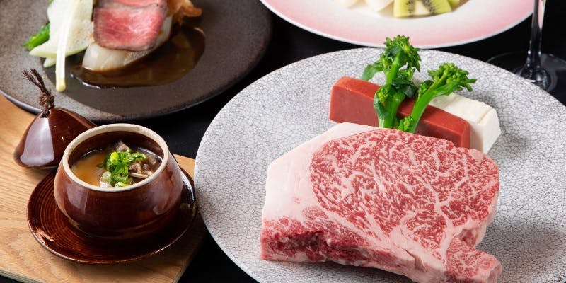 【大満足コース】神戸牛赤身と別格を食べ比べ、神戸牛お寿司など全9品