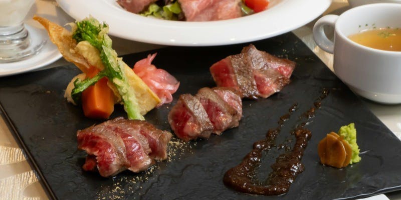 【神戸牛3種食べ比べコース】神戸牛ステーキ3種、神戸牛炙り肉寿司など