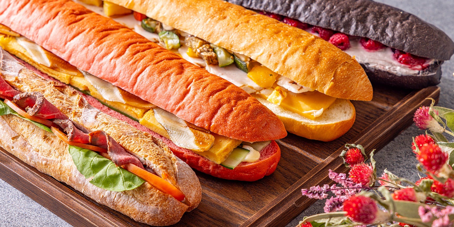 グリロジー バー＆グリル（GRILLOGY BAR AND GRILL）