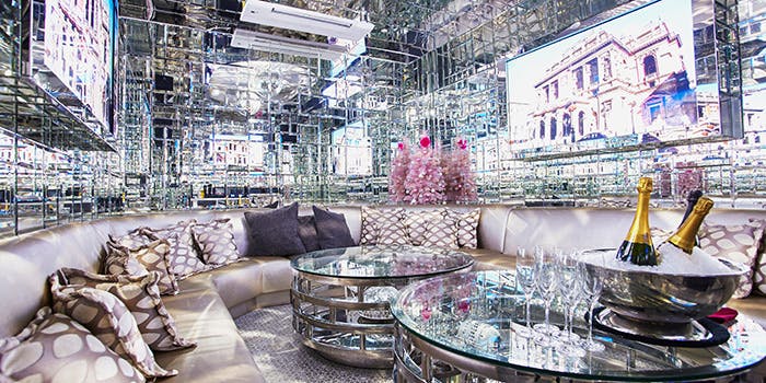 The Sky Bar 麻布十番 ザ スカイバー アザブジュウバン 麻布十番 ダイニングバー イタリアン 一休 Comレストラン