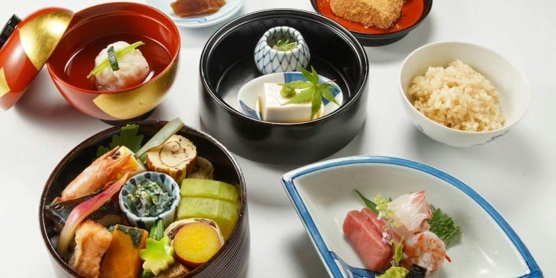 雪見の光悦水指弁当 