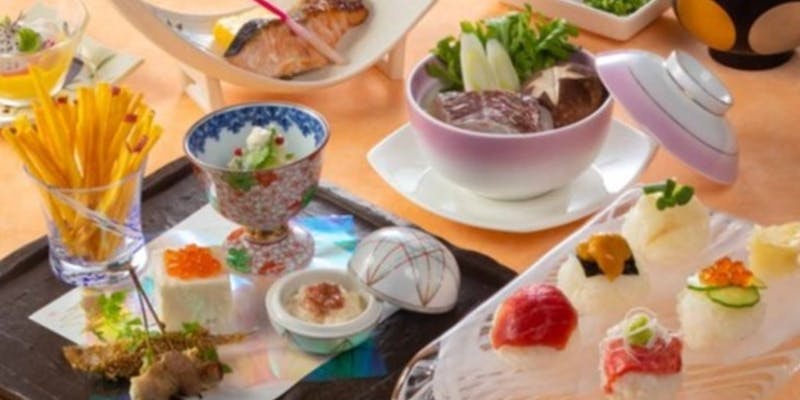 【酒蔵膳】見た目にも鮮やかな手毬寿司付き＋乾杯ドリンク