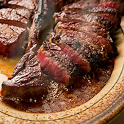 Food & Wine “品質、熟成、焼き”にこだわった極上ステーキ