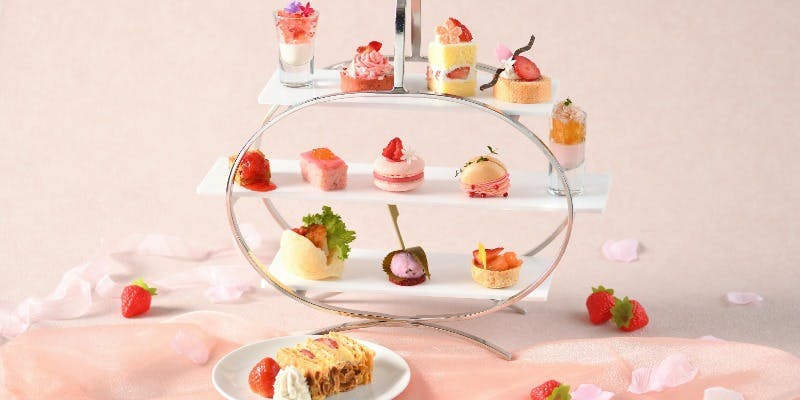 春花の苺のアフタヌーンティー＋苺のミルフィーユ＋乾杯シャンパン＋3時間カフェフリー