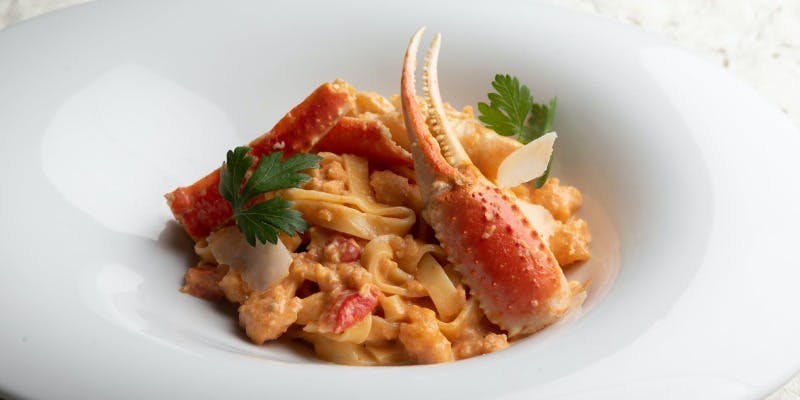 【年末年始】特別ディナーB　カニのパスタ、オマール海老、特選黒毛和牛フィレ肉の料理、全6品のコース