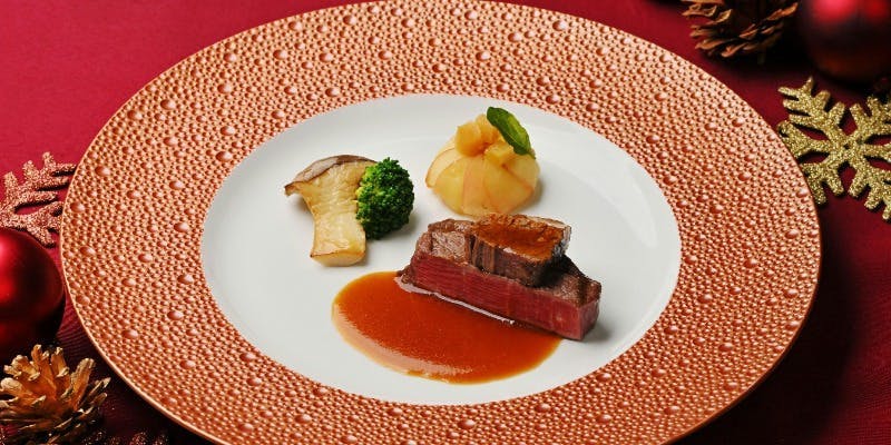 【Xmas2025】ムニュ・ド・ペールノエル　オマール海老.牛フィレ肉など全9品