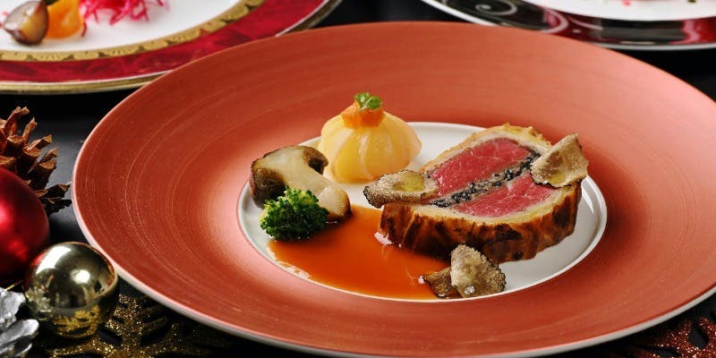 【Xmas2025】6日間限定！ムニュ・ド・ノエル　和牛フィレ肉パイ包み焼きなど全9品