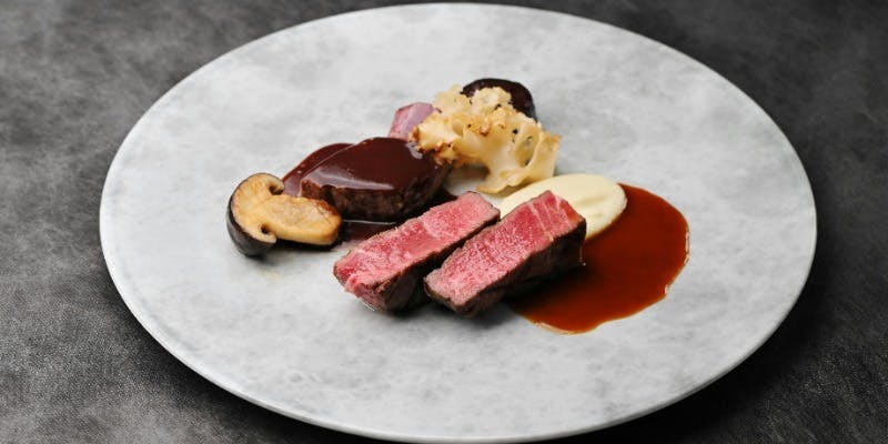  【クリエーション】牛フィレ肉などのスペシャリティ全10品