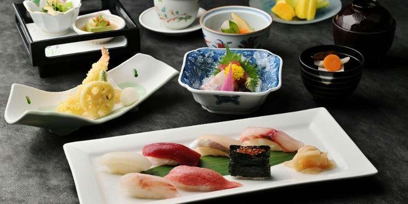 【寿司会席】握り寿司・天ぷらなど全8品 ＋1ドリンク