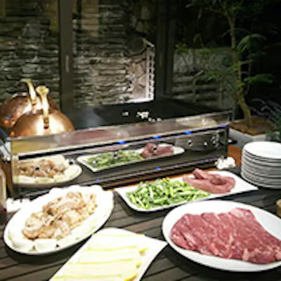 六本木 隠れ家BBQ 六本木のプライベートスペースでバーベキューコース