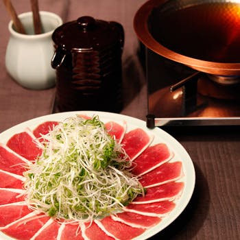 �����z �s����