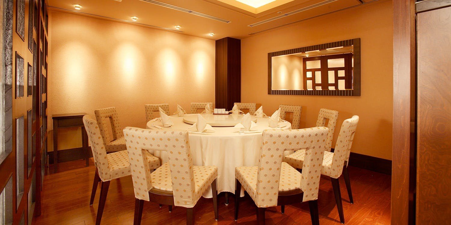 東天紅 秋田キャッスルホテル店