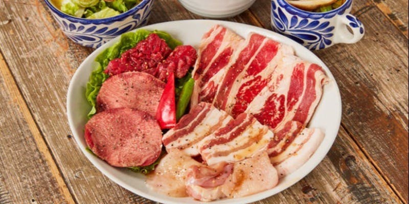 【ボリューム満点260g！牛タン＆焼肉ランチ】サラダ・スープお替わり自由／自家製デザート付き　