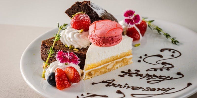 A【忘年会記念日プレート付】季節の前菜盛り＆人気のマルゲリータ等全6皿＋2h飲放