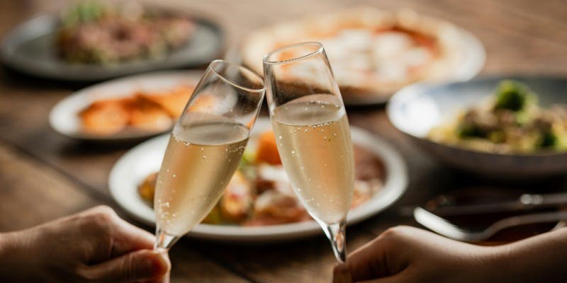 z【年末年始】前菜盛りや窯焼きピッツァ、パスタなど＋3時間飲み放題（同窓会にも！年末年始ゲリラ開催！）