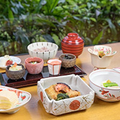 厳選された旬の食材が愉しめる本格的な『会席料理』