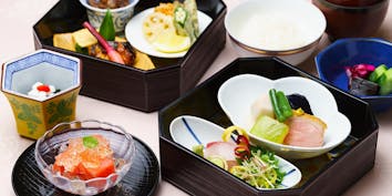 【隅切】二段重 - 日本料理 大和屋 そごう横浜店