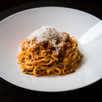 FRATELLI PARADISO�i�t���e���p���f�B�\�jRestaurant/Bar