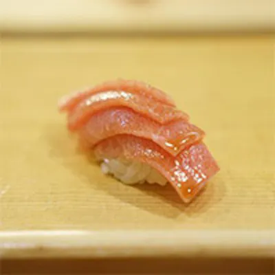 細かい仕事が施された魅惑の鮨