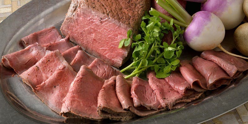 【土日祝ランチビュッフェ】ローストビーフやデザートなど＋ハウスワイン赤・白飲み放題（時間無制限）