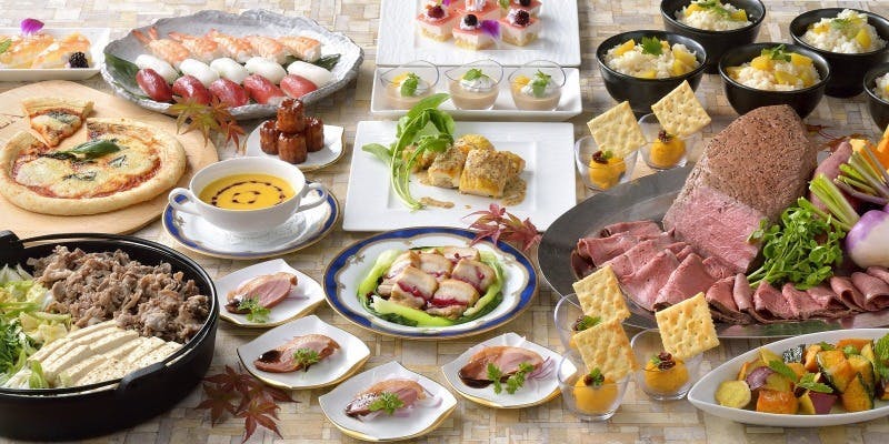 【平日ランチビュッフェ】ローストビーフや寿司、デザートなど