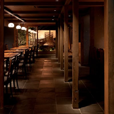 駅近で大きな町家を改装した古民家