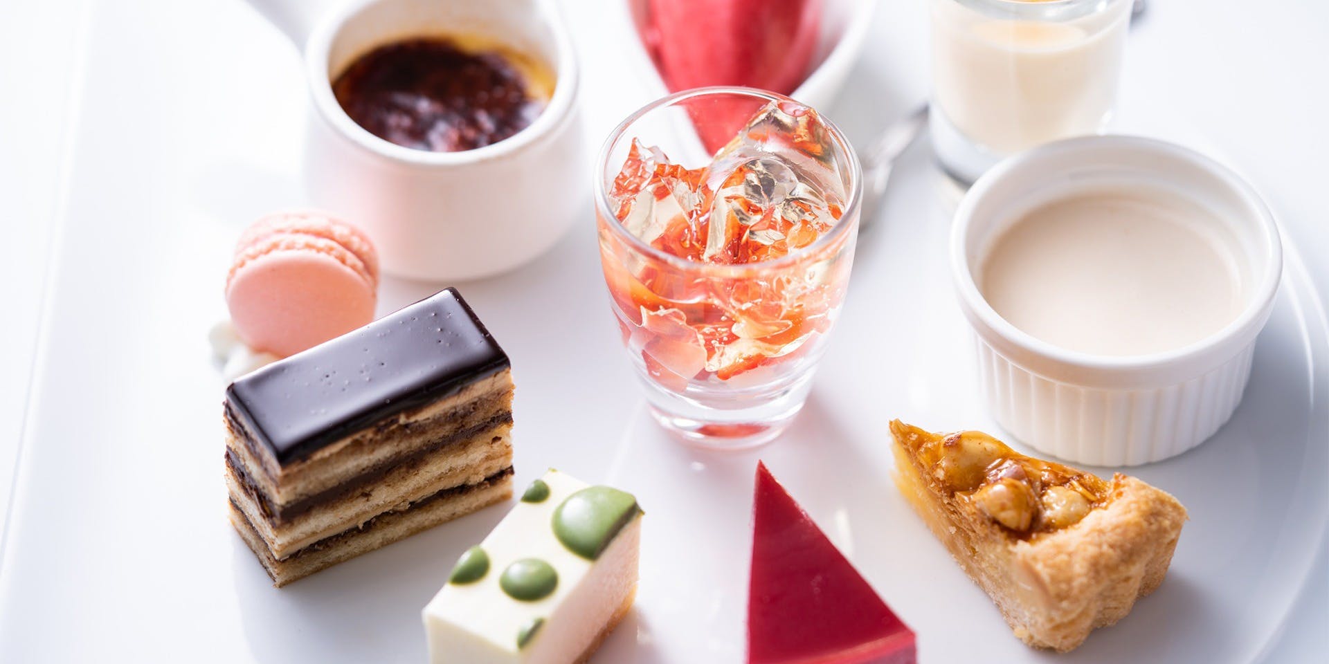 フランス料理 Bistro en 【おまかせランチコース】魚＆肉のWメイン、デザート