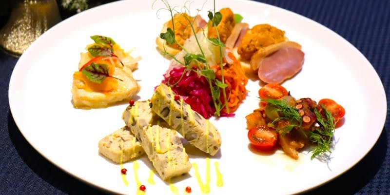 【Xmas2025】クリスマスパーティープラン＋2時間飲み放題・食後のカフェ付き