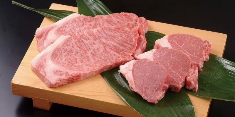 【食べ比べランチコース】国産フィレ肉＆黒毛和牛のステーキ2種、デザート＋スパークリング含む1ドリンク