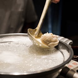 ディナー 水たき いろは 北新地店 ミズタキ イロハ キタシンチテン 北新地 水炊き すき焼き しゃぶしゃぶ 一休 Comレストラン