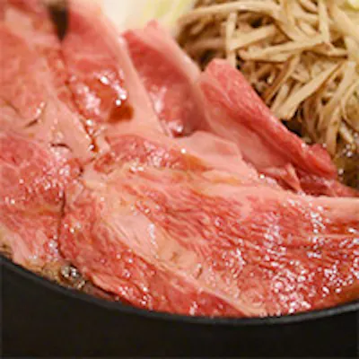 極上のすき焼き・しゃぶしゃぶで黒毛和牛の奥深い味わいを堪能