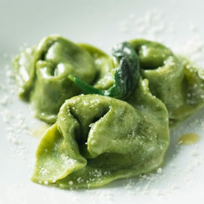 看板料理:ラヴィオリディリコッタエスピナーチ