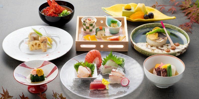 【露草（TSUYUKUSA）】伊勢海老を味わえる上質な会席