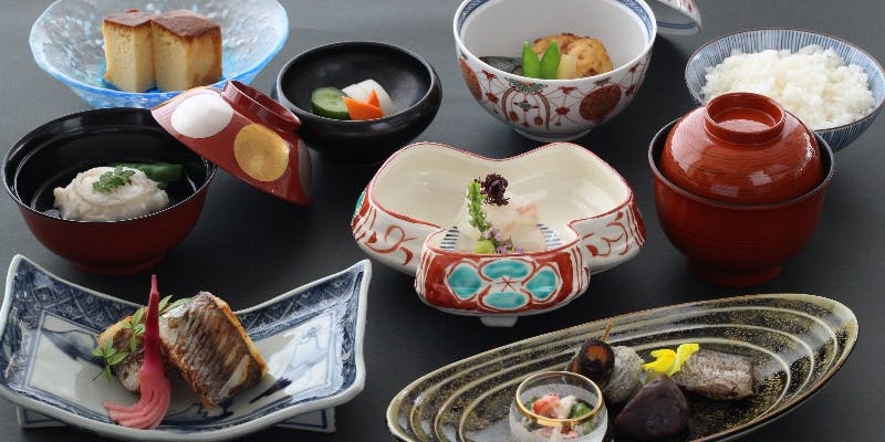 ～接待・会食に～四季の会席【桔梗】月替わりの旬の食材を使った本格的な日本料理　全7品