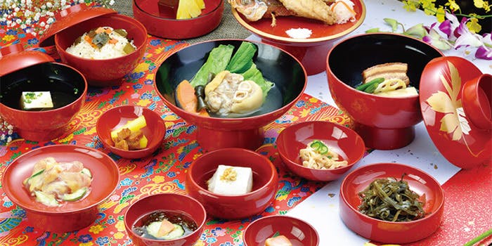 Ryukyu Modern Classic 四つ竹 国際通り店 県庁前 沖縄料理 郷土料理 一休 Comレストラン